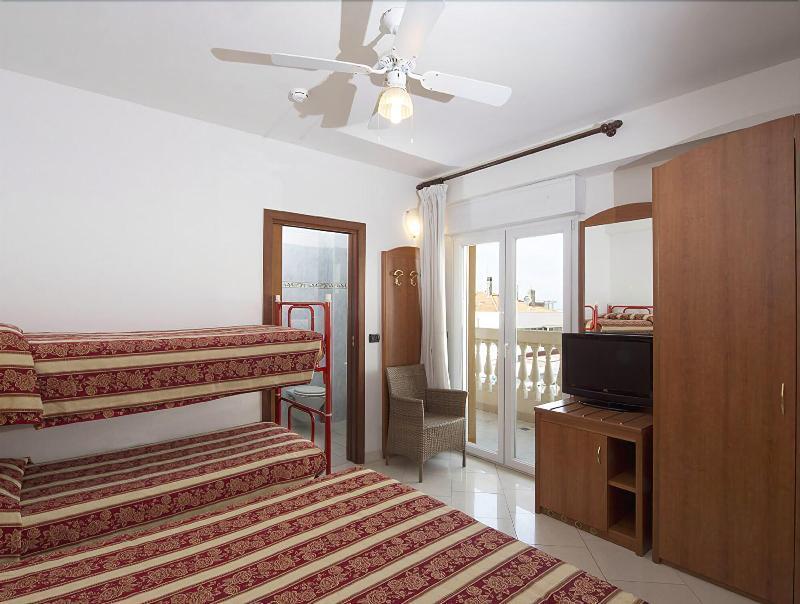 Hotel Villa Linda - Family Hotel - Nuova Costruzione Antisismica Riccione Ngoại thất bức ảnh