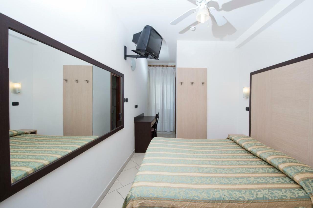 Hotel Villa Linda - Family Hotel - Nuova Costruzione Antisismica Riccione Ngoại thất bức ảnh